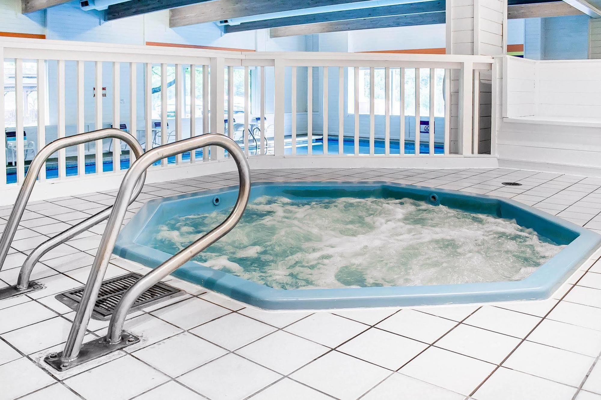 Quality Inn Rhinelander Dış mekan fotoğraf
